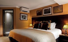 Rose And Crown Hotel